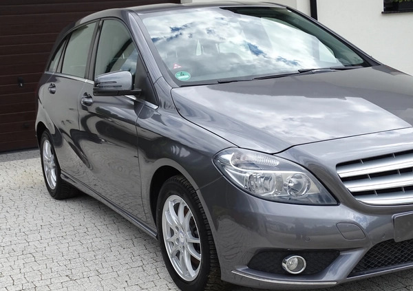 Mercedes-Benz Klasa B cena 50900 przebieg: 76000, rok produkcji 2014 z Piaski małe 596